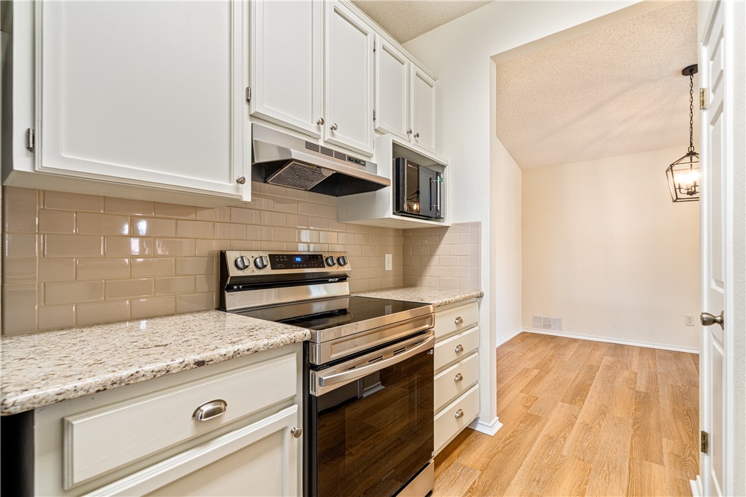 7114 Windbrook Property Photo 11