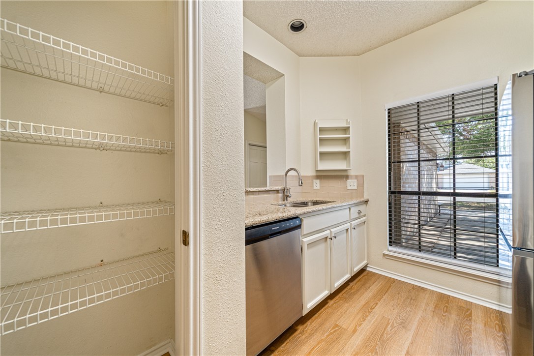 7114 Windbrook Property Photo 12