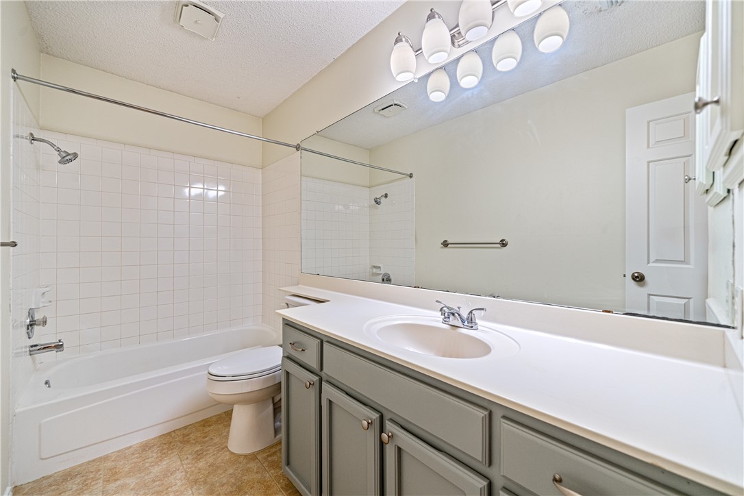 7114 Windbrook Property Photo 14