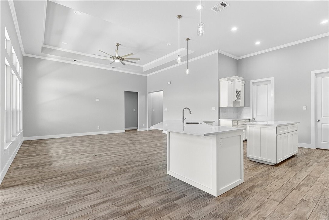 2650 Lannister Property Photo 24