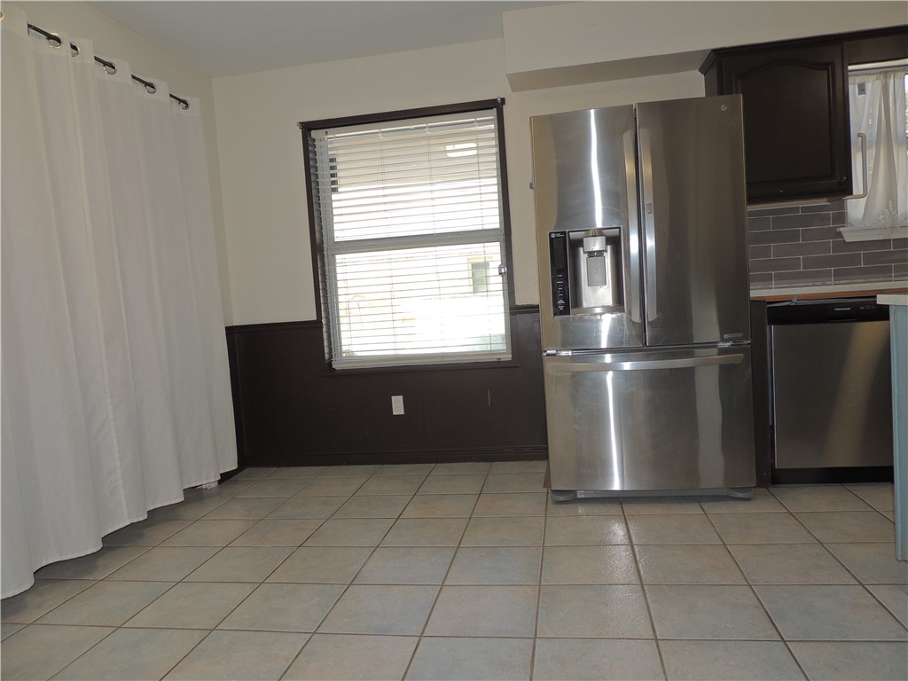 849 Cliff Dr Property Photo 5
