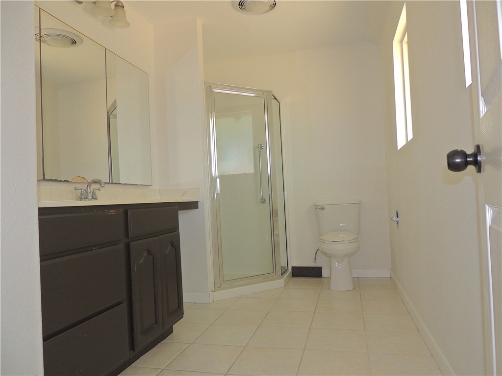 849 Cliff Dr Property Photo 9