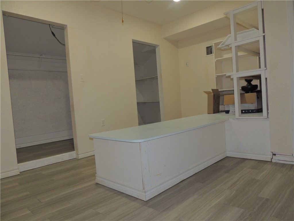 849 Cliff Dr Property Photo 15