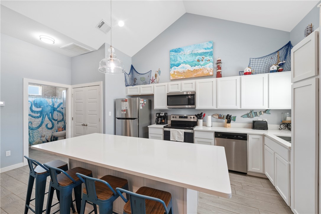 15118 Arashi Beach Dr Property Photo 8