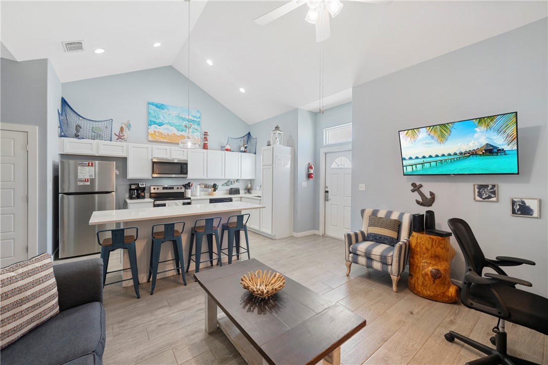 15118 Arashi Beach Dr Property Photo 11
