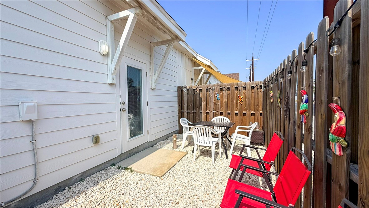15118 Arashi Beach Dr Property Photo 16