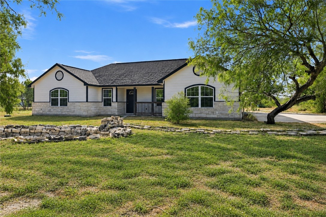5769 Grand Lake Cir Property Photo 1