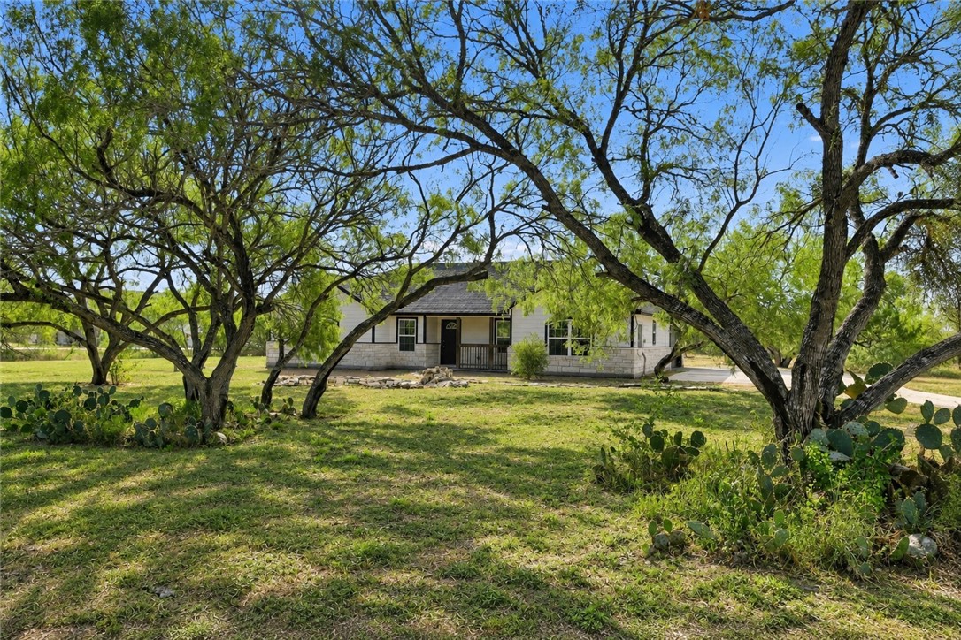 5769 Grand Lake Cir Property Photo 2
