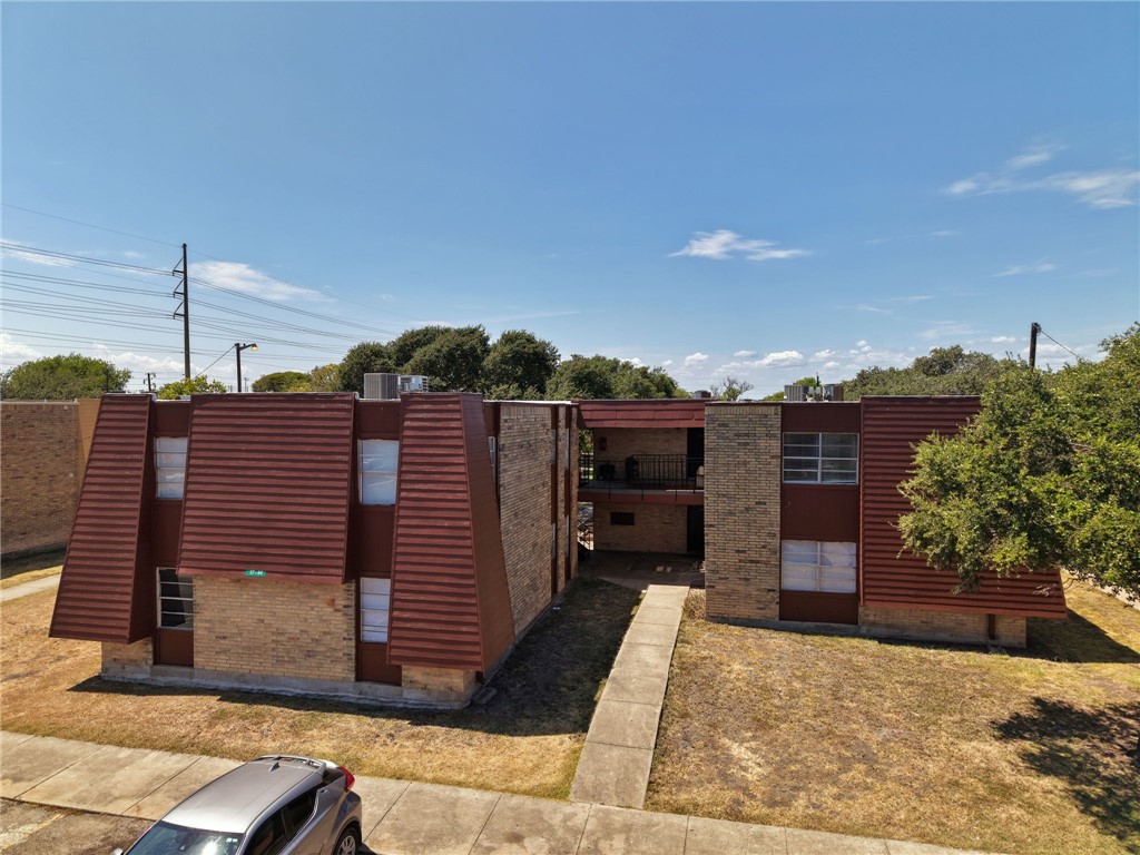 410 Lang Road Property Photo 5
