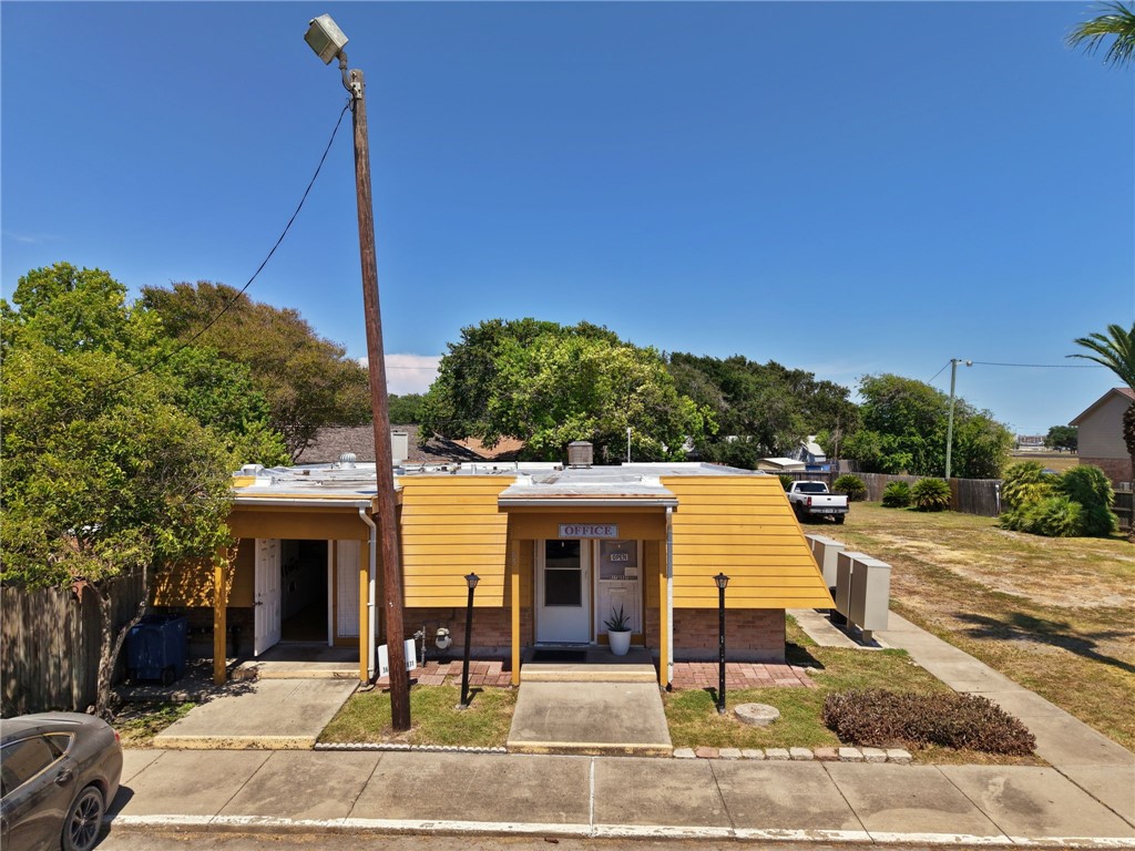 410 Lang Road Property Photo 8