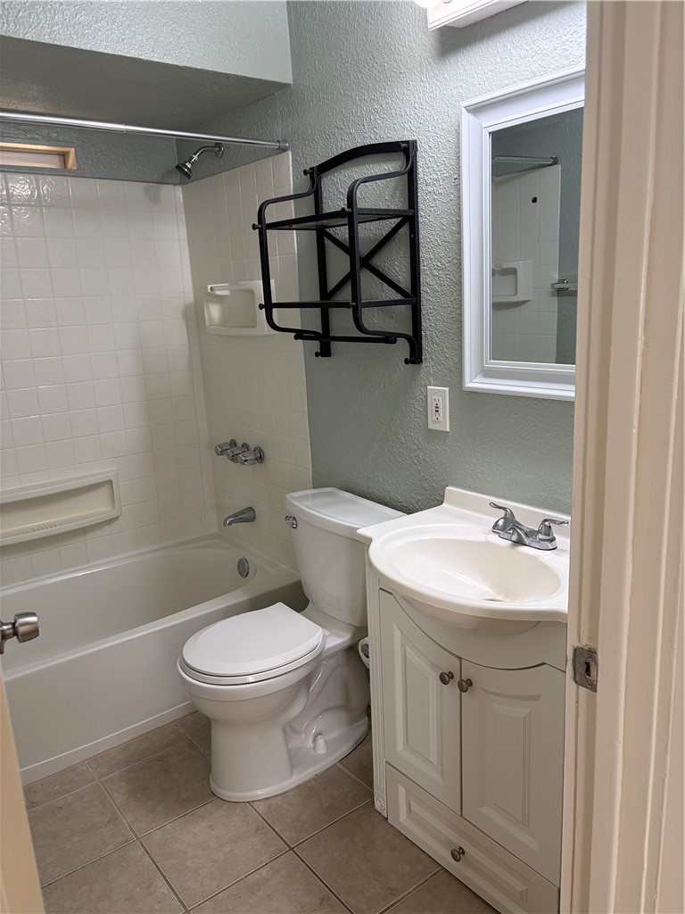609 Southern St Property Photo 6