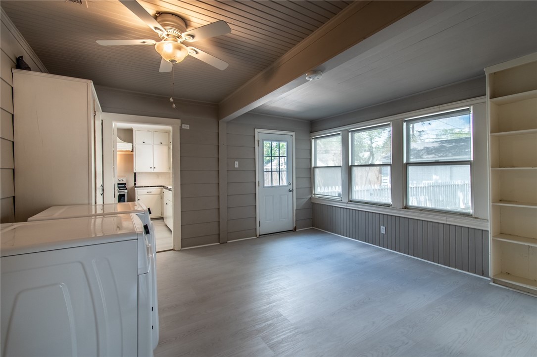 3038 Austin St Property Photo 15