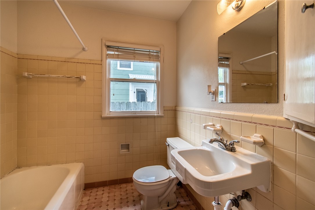 3038 Austin St Property Photo 25