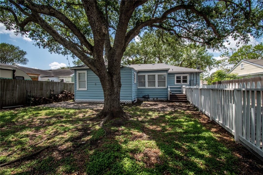 3038 Austin St Property Photo 30