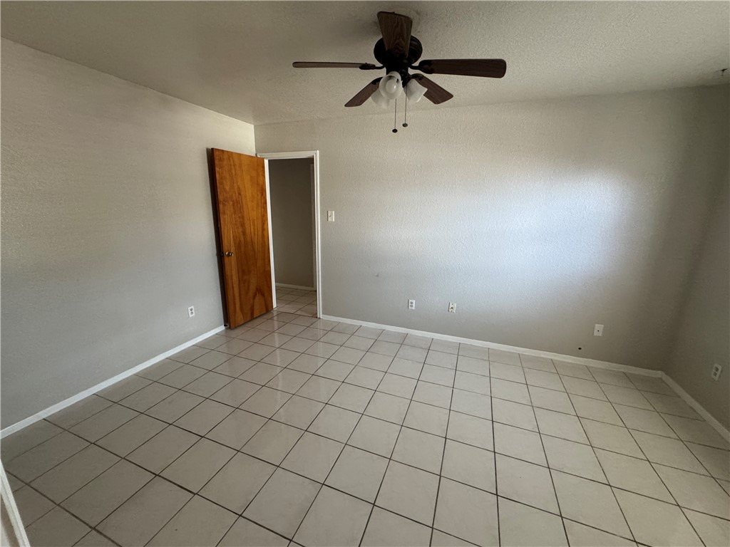 910 Saint Timothy St Property Photo 15