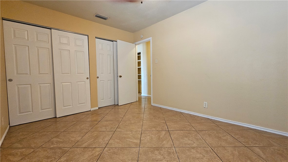 605 Aristocrat Dr Property Photo 8