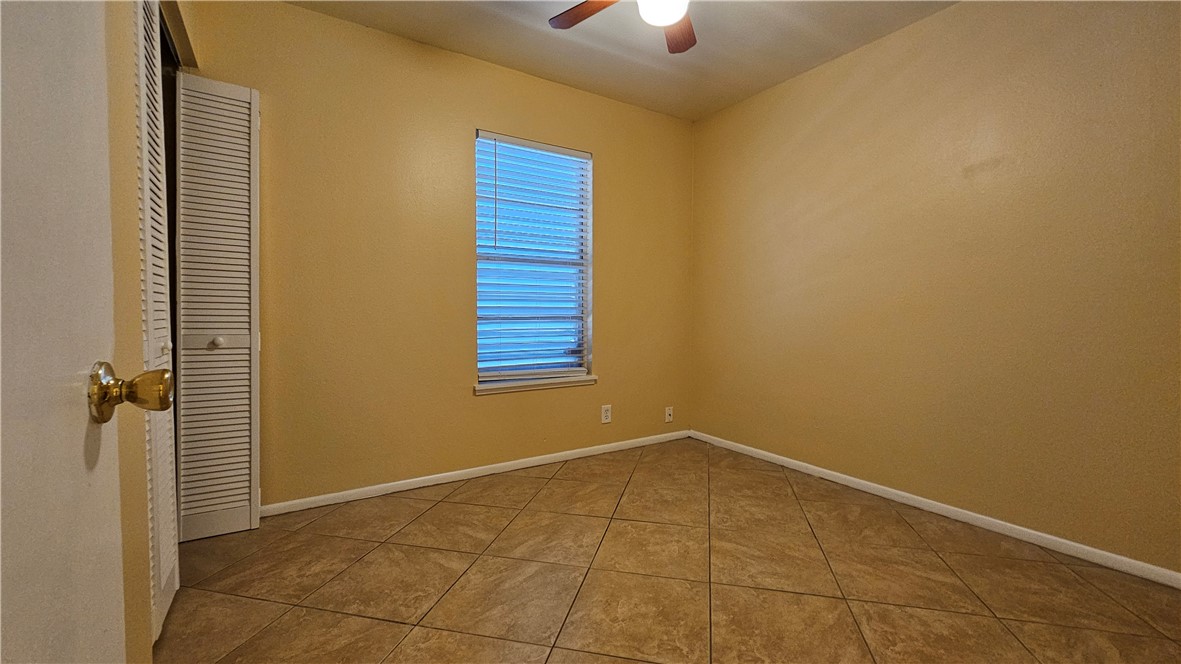 605 Aristocrat Dr Property Photo 9