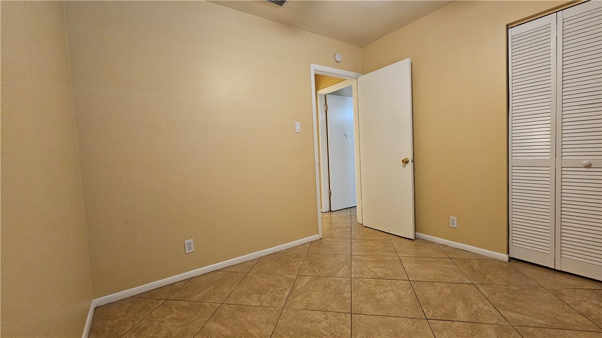 605 Aristocrat Dr Property Photo 10
