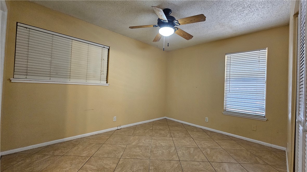 605 Aristocrat Dr Property Photo 12
