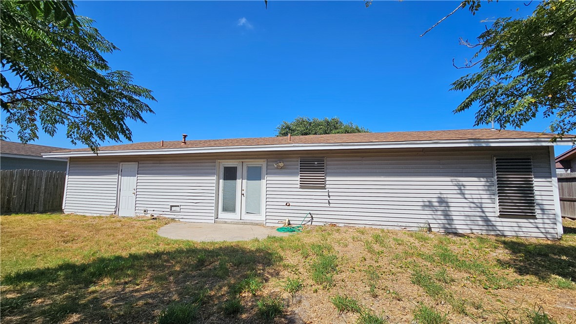 605 Aristocrat Dr Property Photo 17