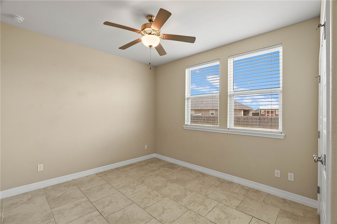 1717 Sea Oak Dr Property Photo 12