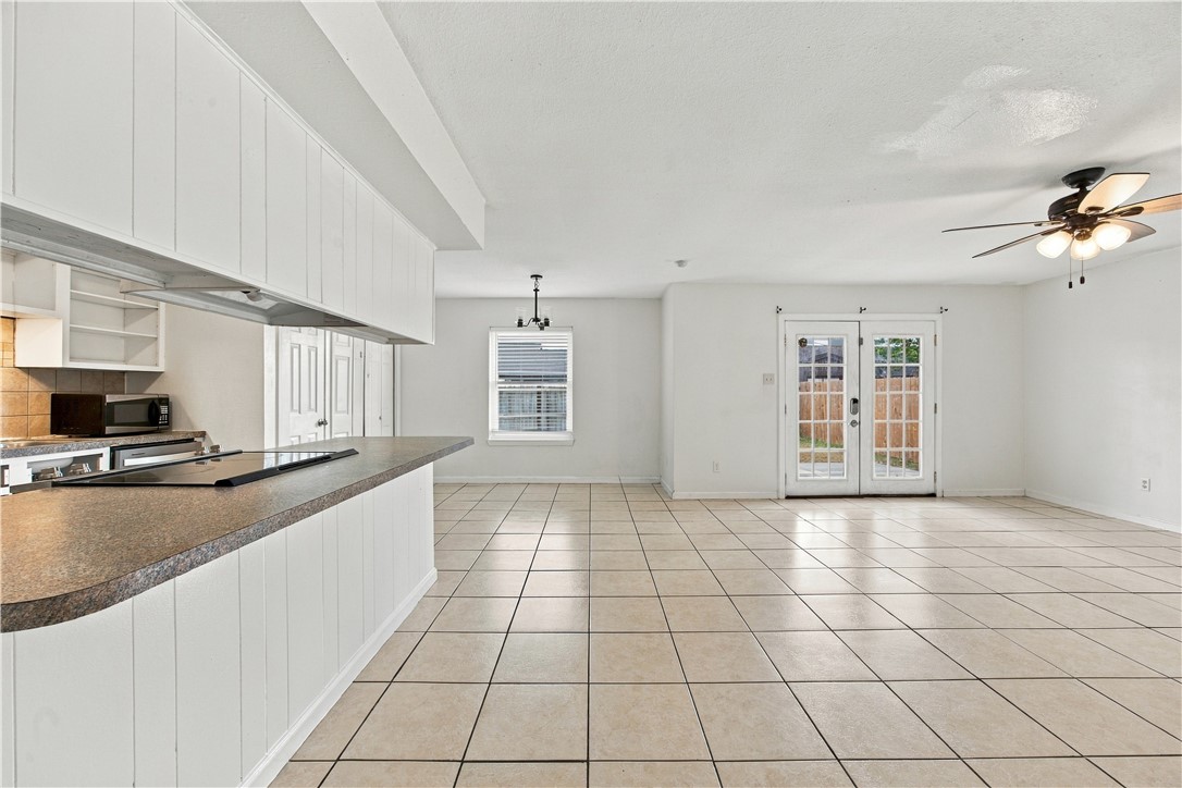 7426 Spitfire Drive Property Photo 10