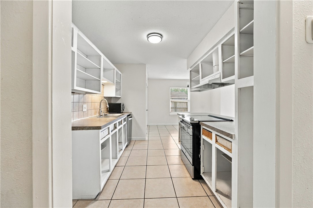7426 Spitfire Drive Property Photo 13