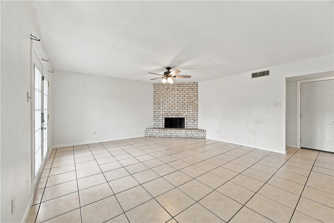 7426 Spitfire Drive Property Photo 16