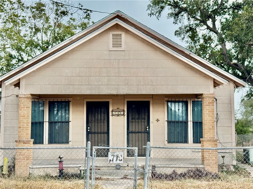 1773 Main St Property Photo 1