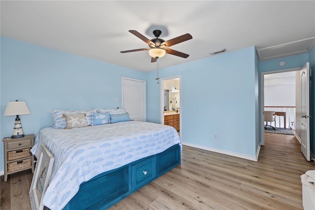 13769 Eaglesnest Bay Dr Property Photo 23
