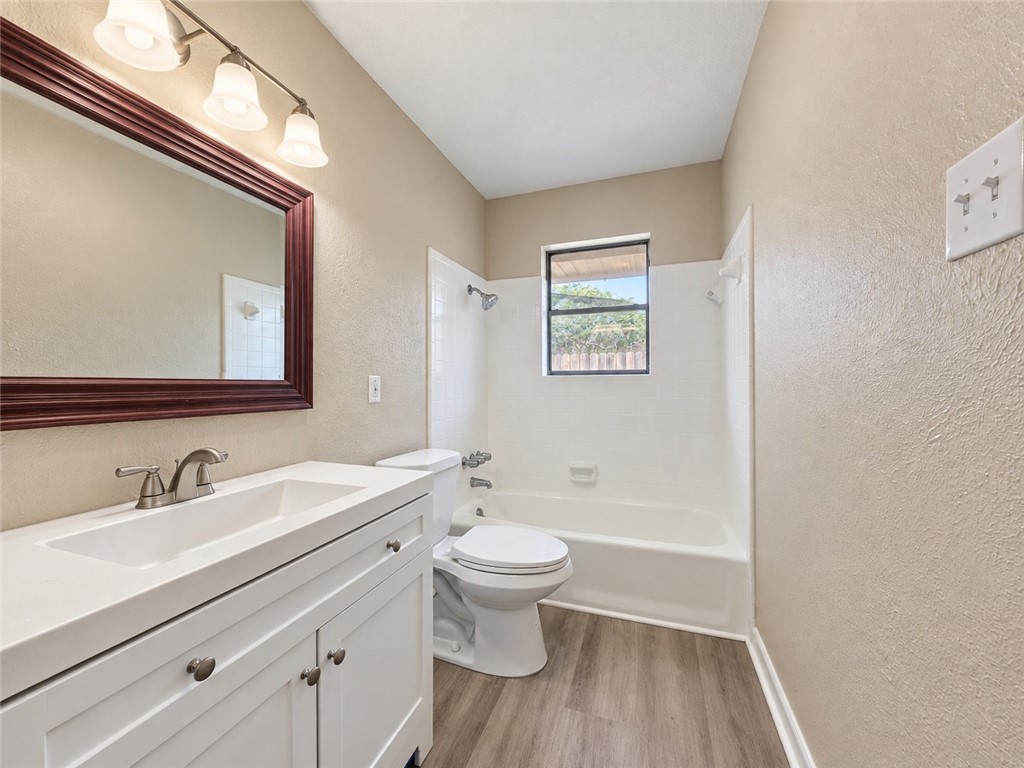 4702 Coventry Property Photo 15