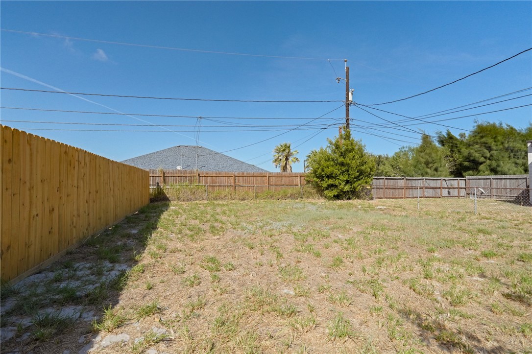 310 Easy St A Property Photo 15