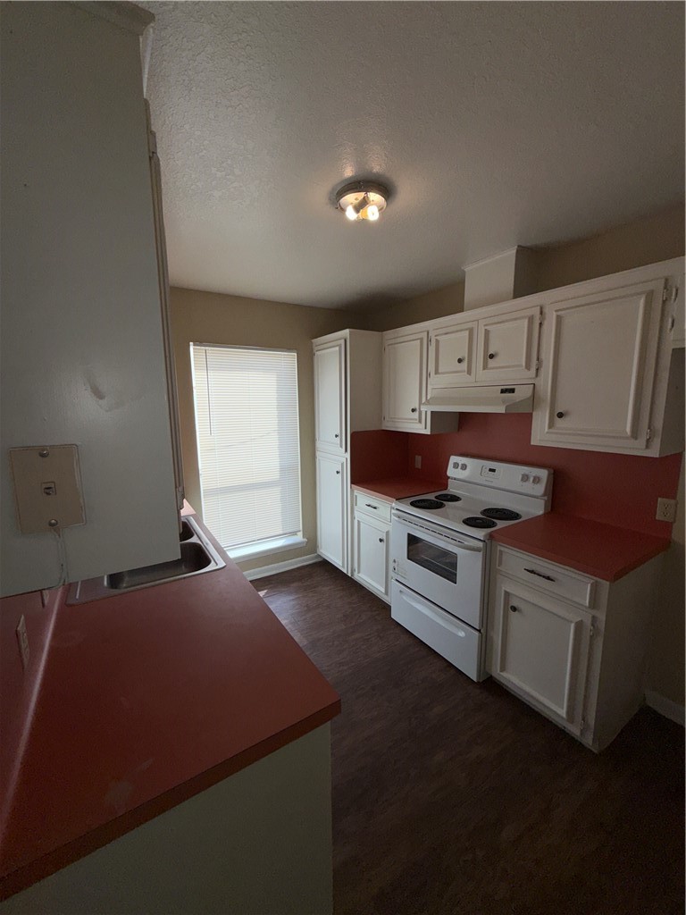 6543 Long Meadow Dr Property Photo 3