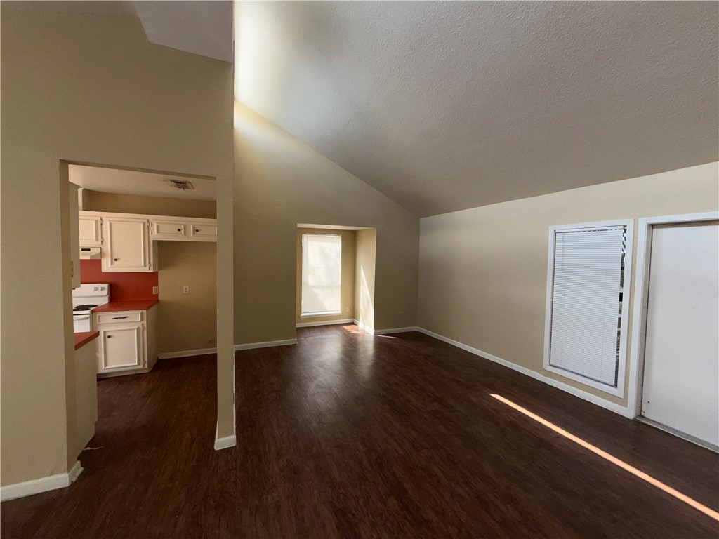 6543 Long Meadow Dr Property Photo 5