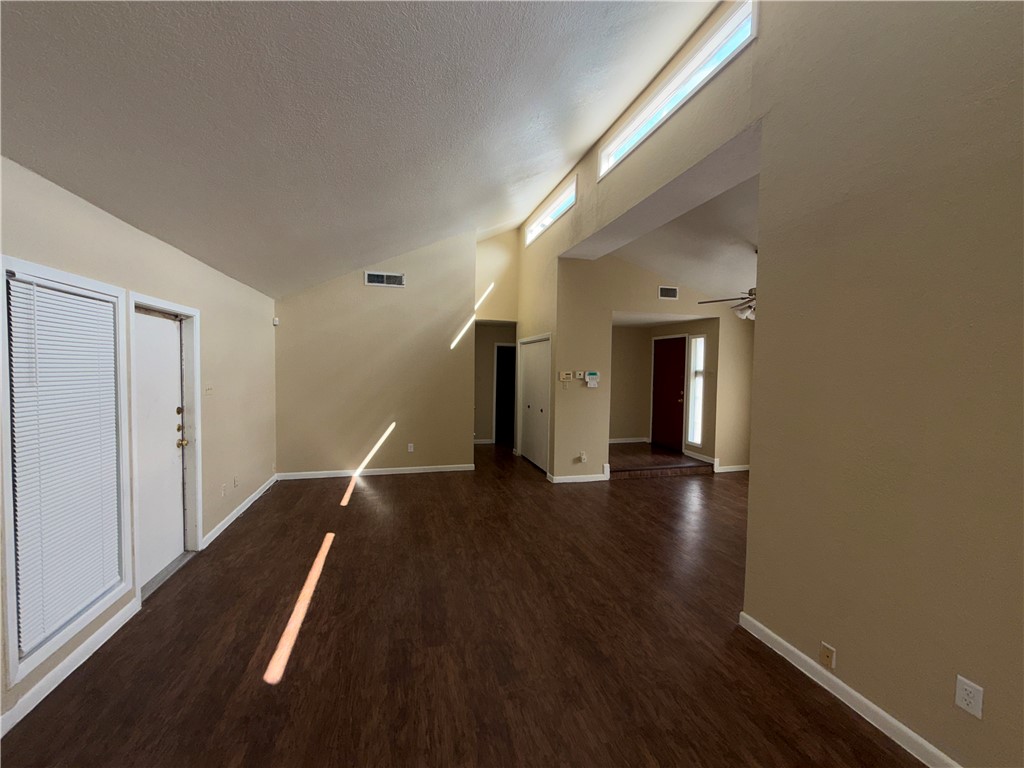 6543 Long Meadow Dr Property Photo 6