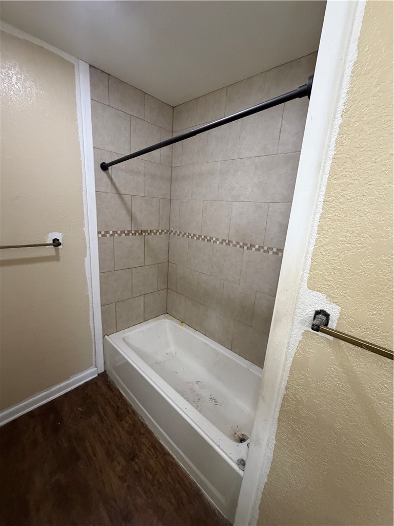 6543 Long Meadow Dr Property Photo 8
