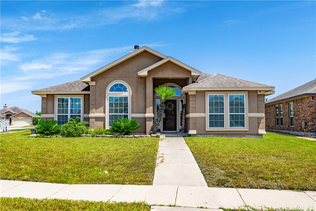 3930 Amadas Dr Property Photo 2