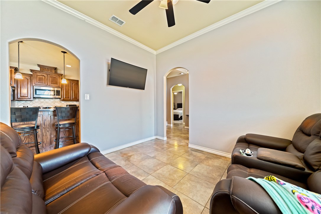 3930 Amadas Dr Property Photo 18