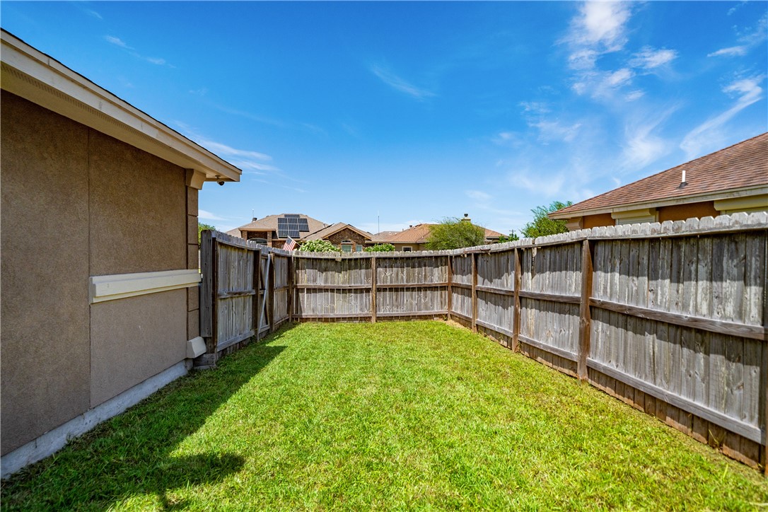 3930 Amadas Dr Property Photo 33