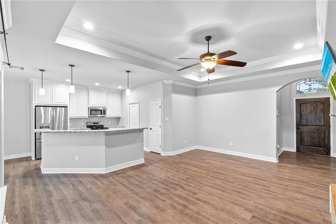 7309 Clapton Dr Property Photo 6