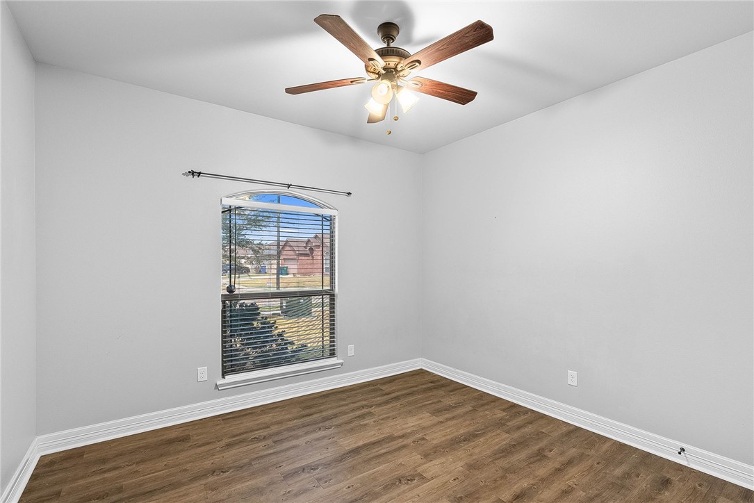 7309 Clapton Dr Property Photo 19
