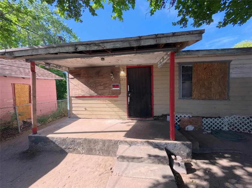 1720 Morris St Property Photo 1
