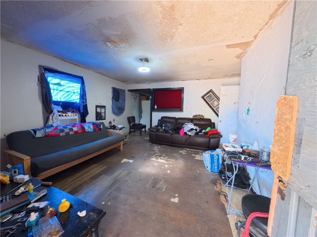 1720 Morris St Property Photo 4