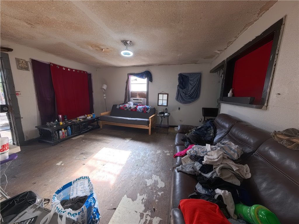 1720 Morris St Property Photo 5
