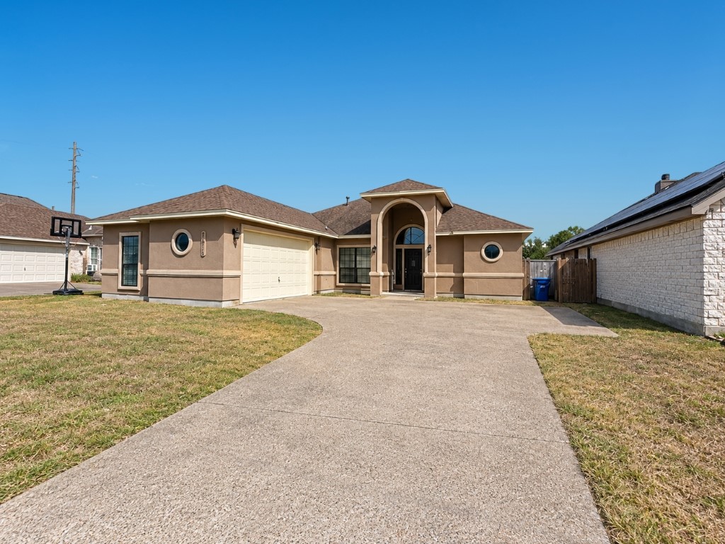 2514 Dewberry Dr Property Photo 3