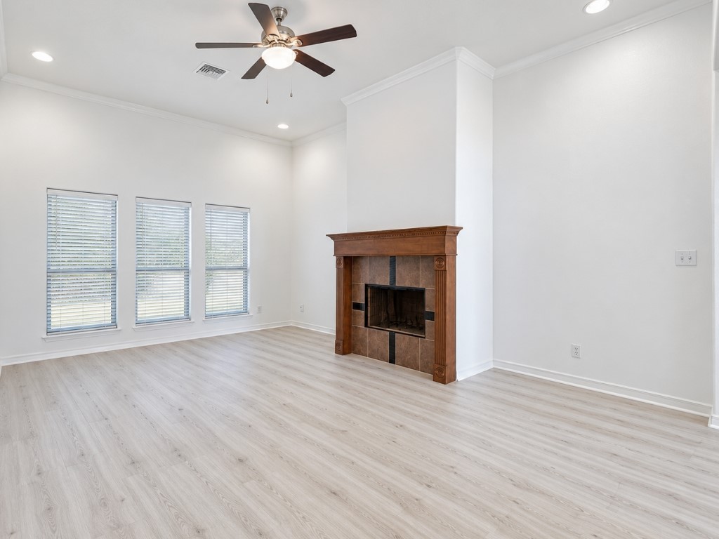 2514 Dewberry Dr Property Photo 6
