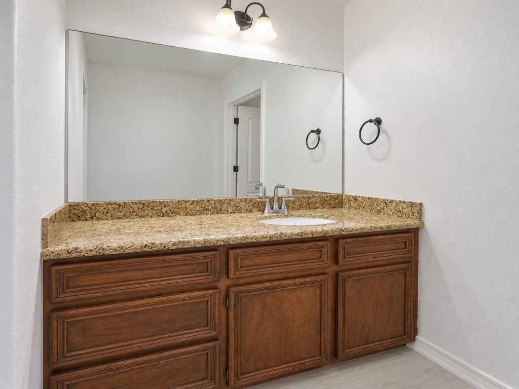 2514 Dewberry Dr Property Photo 23