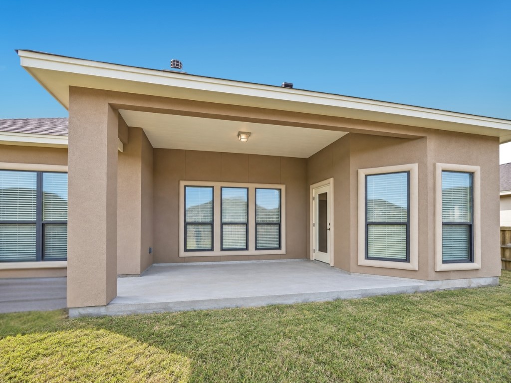 2514 Dewberry Dr Property Photo 27