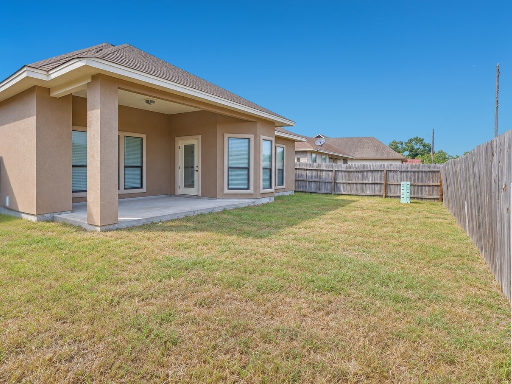 2514 Dewberry Dr Property Photo 29