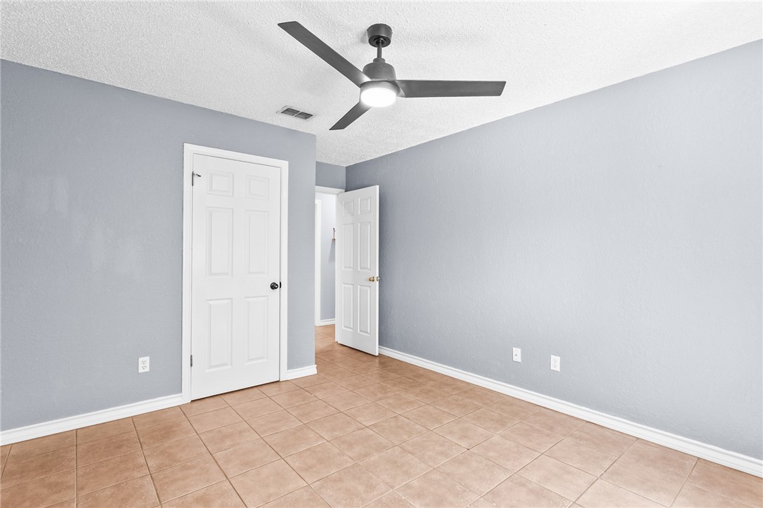 722 Oriole St Property Photo 10